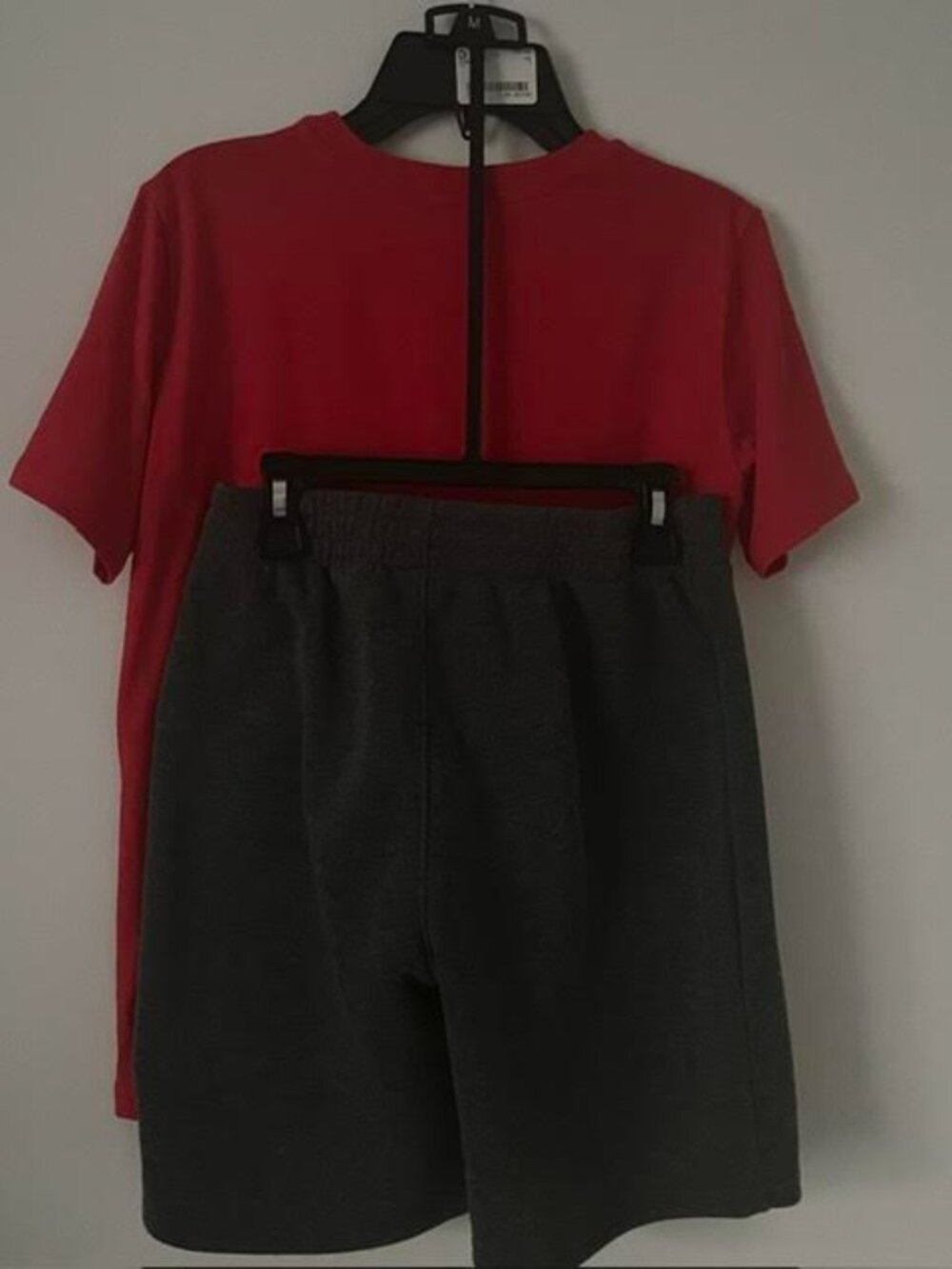 PUMA Boys Red T-Shirt & Gray Fleece Short Set Size 10/12 Like New - Picture 2 of 9